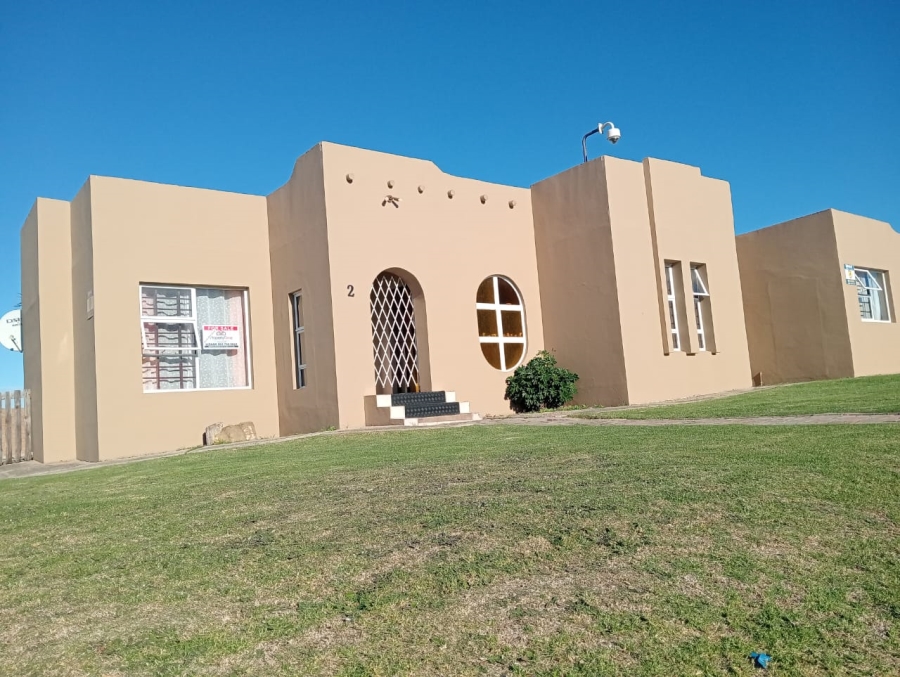3 Bedroom Property for Sale in Wavecrest Eastern Cape